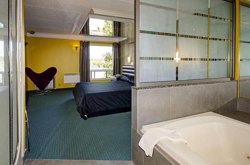 Motel Labarre Longueuil Exterior photo
